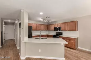 885 E Lakeview Dr, San Tan Valley, AZ 85143 - Photo 1