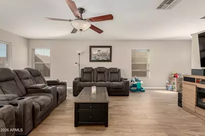 885 E Lakeview Drive, San Tan Valley, AZ 85143 - Photo 5