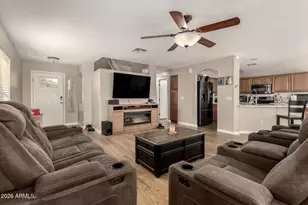 885 E Lakeview Dr, San Tan Valley, AZ 85143 - Photo 5