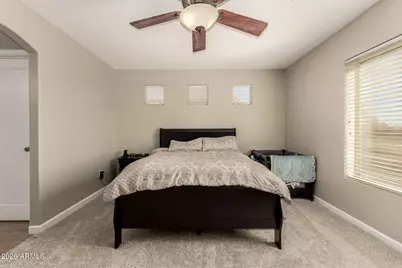 885 E Lakeview Drive, San Tan Valley, AZ 85143 - Photo 17