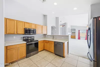 12675 S 175th Avenue, Goodyear, AZ 85338 - Photo 11