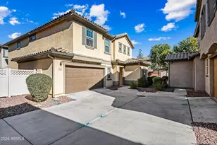 867 S Swallow Ln, Gilbert, AZ 85296 - Photo 23