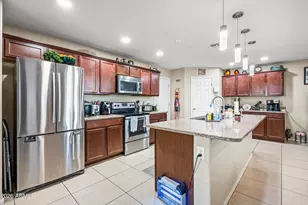 867 S Swallow Ln, Gilbert, AZ 85296 - Photo 3