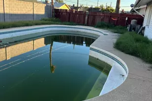 5035 N 39th Dr, Phoenix, AZ 85019 - Photo 3