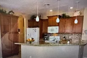 6763 W Crabapple Dr, Peoria, AZ 85383 - Photo 3