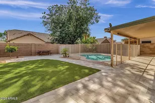 822 N Naples Dr, Chandler, AZ 85226 - Photo 5