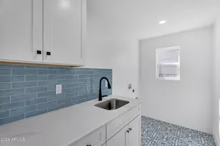 1559 N Upland Cir, Mesa, AZ 85201 - Photo 33