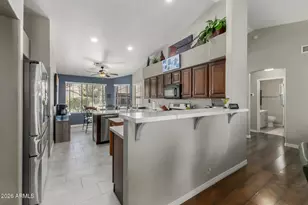 10965 W Tonopah Dr, Peoria, AZ 85373 - Photo 11