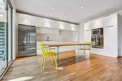 307 E Catalina Drive, Phoenix, AZ 85012 - Photo 3