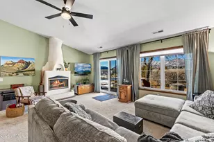 8980 Crystal View Ln, Flagstaff, AZ 86004 - Photo 3