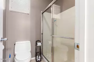 42424 N Gavilan Peak Pkwy, Anthem, AZ 85086 - Photo 15