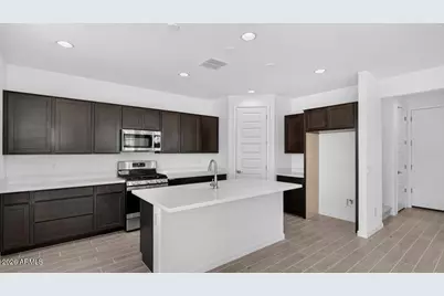 25337 N 165th Lane, Surprise, AZ 85387 - Photo 7