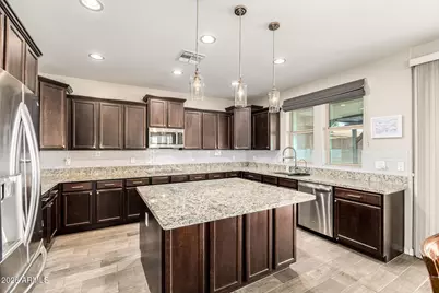 7536 W Molly Drive, Peoria, AZ 85383 - Photo 37