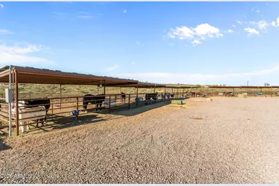 37780 S Camino Blanco Road, Wickenburg, AZ 85390 - Photo 39