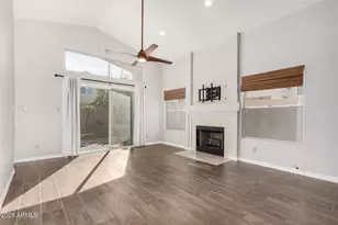 4109 E Mercer Ln, Phoenix, AZ 85028 - Photo 9