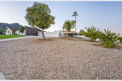 2404 E Mountain View Road, Phoenix, AZ 85028 - Photo 5