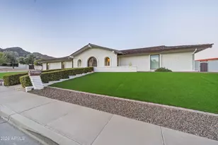 2404 E Mountain View Rd, Phoenix, AZ 85028 - Photo 3