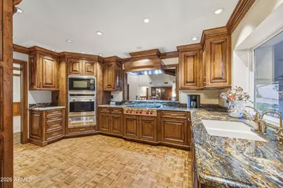 2404 E Mountain View Road, Phoenix, AZ 85028 - Photo 13