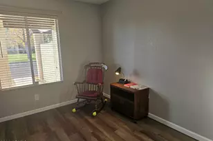 2144 E Center Ln, Tempe, AZ 85281 - Photo 9