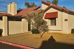 2144 E Center Ln, Tempe, AZ 85281 - Photo 31