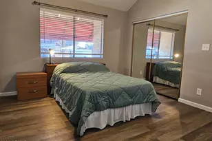 2144 E Center Ln, Tempe, AZ 85281 - Photo 17