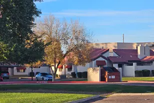 2144 E Center Ln, Tempe, AZ 85281 - Photo 23