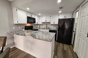 2144 E Center Ln, Tempe, AZ 85281 - Photo 5