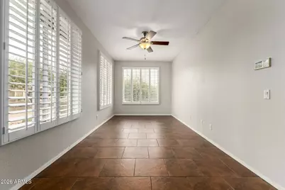 402 E Blue Eagle Lane, Phoenix, AZ 85086 - Photo 9