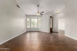 402 E Blue Eagle Ln, Phoenix, AZ 85086 - Photo 5