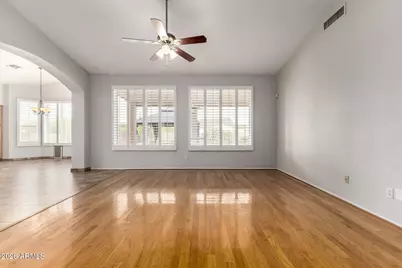 402 E Blue Eagle Lane, Phoenix, AZ 85086 - Photo 11