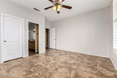 402 E Blue Eagle Lane, Phoenix, AZ 85086 - Photo 33