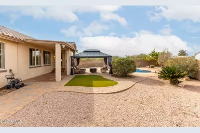 402 E Blue Eagle Lane, Phoenix, AZ 85086 - Photo 35