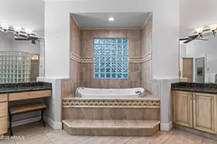 9154 E Charter Oak Dr, Scottsdale, AZ 85260 - Photo 15