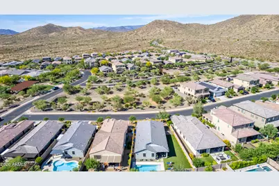 523 E Pasaro Drive, Phoenix, AZ 85085 - Photo 27