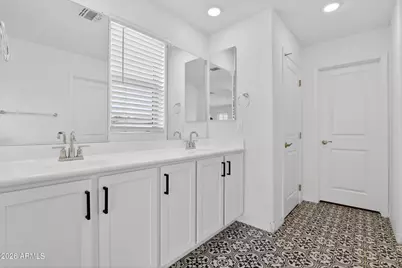 15177 W Desert Bloom Street, Goodyear, AZ 85338 - Photo 21