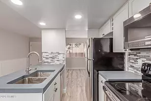 12123 W Bell Rd, Surprise, AZ 85378 - Photo 15