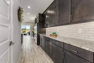 21837 N 62nd St, Phoenix, AZ 85054 - Photo 5