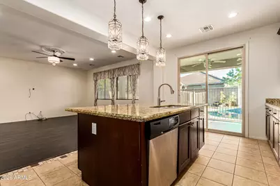 3049 E Regina Street, Mesa, AZ 85213 - Photo 13