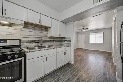 1744 W Glendale Avenue #10, Phoenix, AZ 85021 - Photo 9