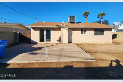 8521 N 37th Avenue, Phoenix, AZ 85051 - Photo 13