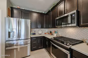 18086 W Cedarwood Ln, Goodyear, AZ 85338 - Photo 21