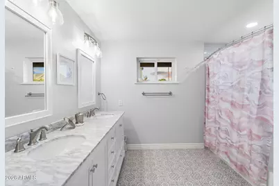 4945 E Cheery Lynn Road, Phoenix, AZ 85018 - Photo 21