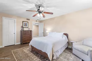 4945 E Cheery Lynn Rd, Phoenix, AZ 85018 - Photo 11