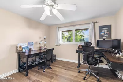 4945 E Cheery Lynn Road, Phoenix, AZ 85018 - Photo 13