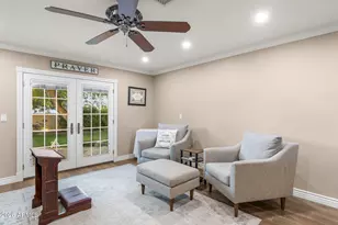 4945 E Cheery Lynn Rd, Phoenix, AZ 85018 - Photo 23