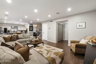 3401 E Oraibi Dr, Phoenix, AZ 85050 - Photo 11