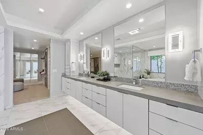 5633 E Lafayette Boulevard, Phoenix, AZ 85018 - Photo 15