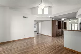 16402 N 31st St, Phoenix, AZ 85032 - Photo 3