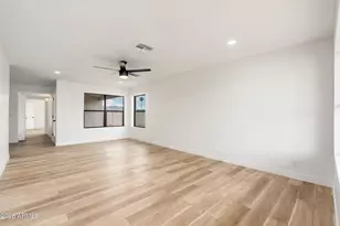 2437 E Tamarisk Ave, Phoenix, AZ 85040 - Photo 5