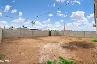 2437 E Tamarisk Avenue, Phoenix, AZ 85040 - Photo 33